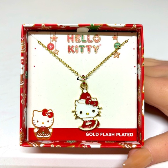 Hello Kitty Christmas time Necklace - Picture 1 of 2